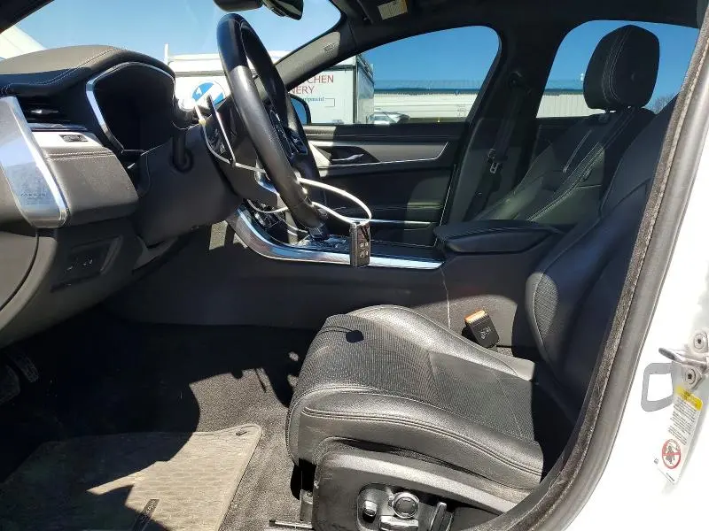 2021 JAGUAR XF R-DYNAMIC SE  