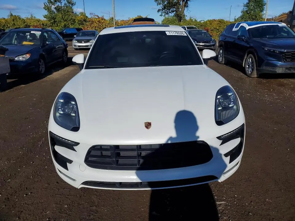 2018 PORSCHE MACAN GTS  
