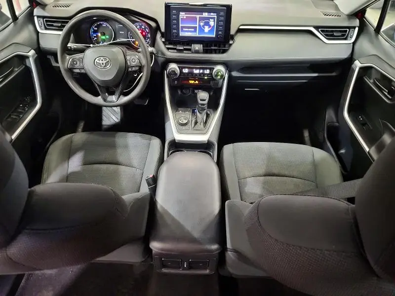 2019 TOYOTA RAV4 LE  
