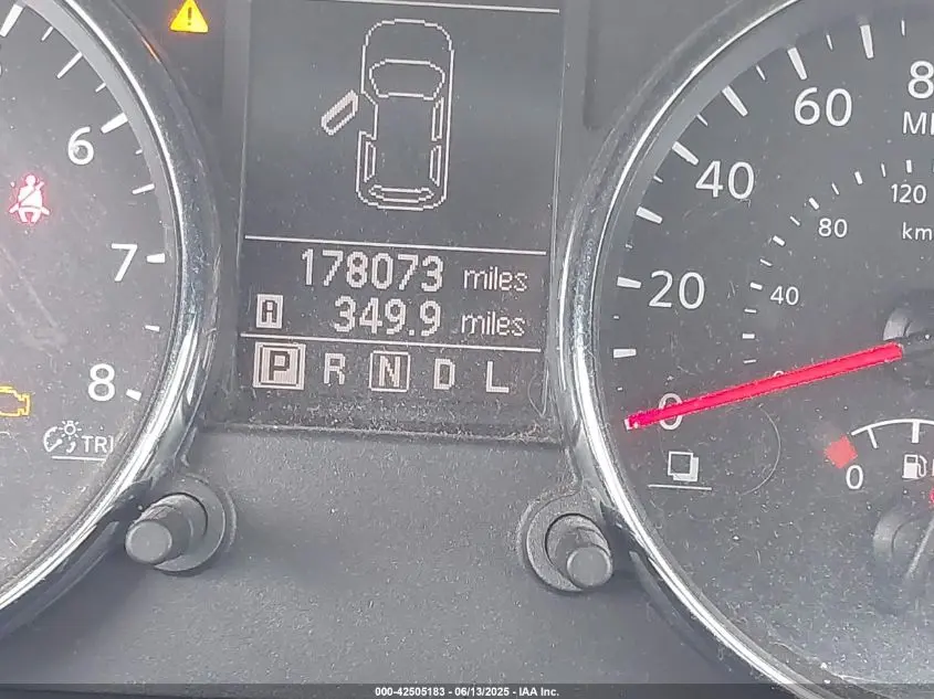 2011 NISSAN ROGUE S