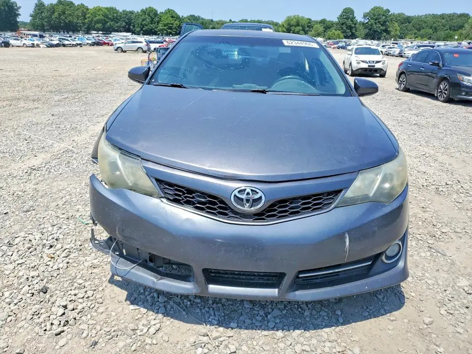 2013 TOYOTA CAMRY SE  