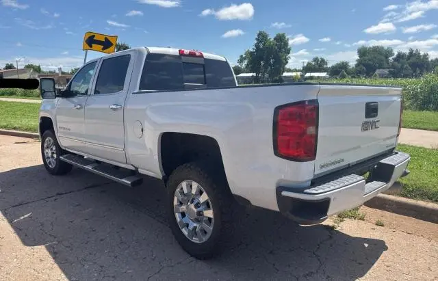 2016 GMC SIERRA K2500 DENALI  