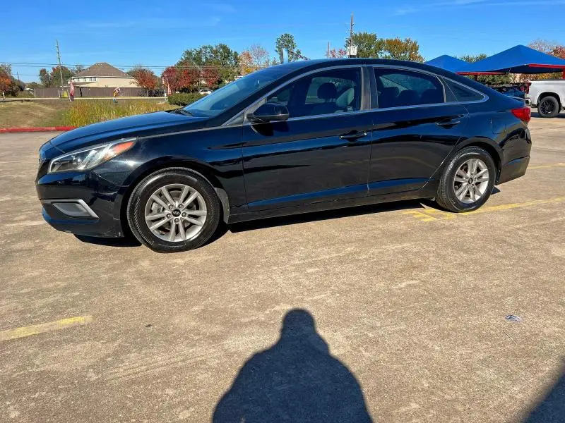 2016 HYUNDAI SONATA SE  