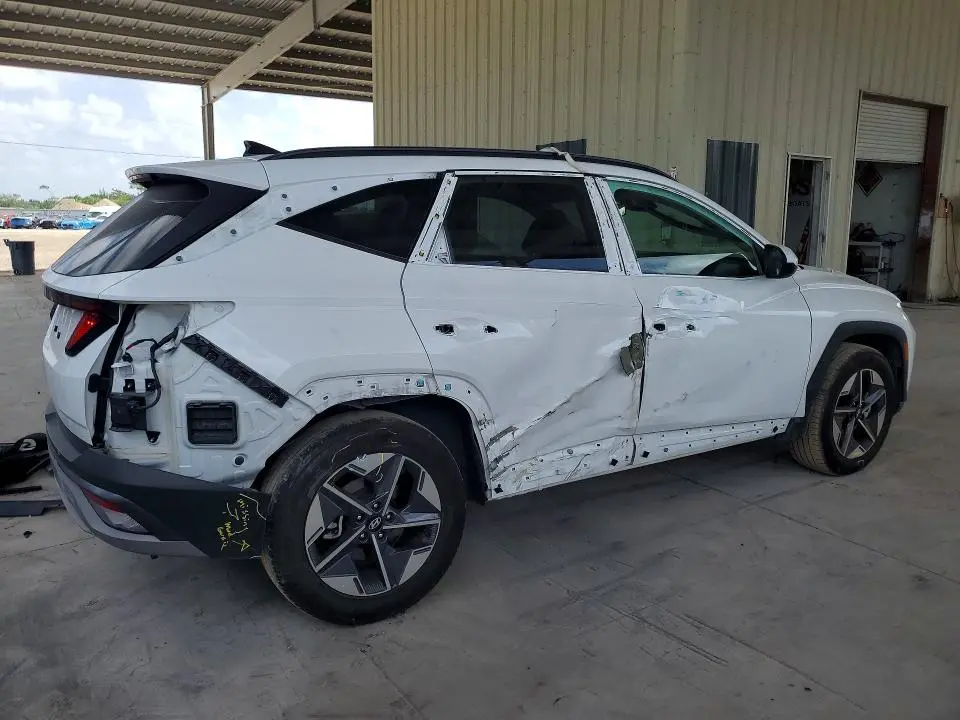 2025 HYUNDAI TUCSON SEL  
