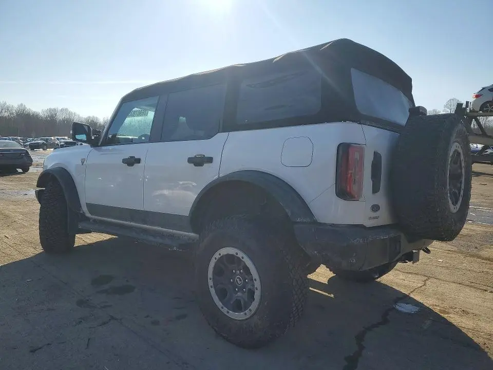 2023 FORD BRONCO BASE  