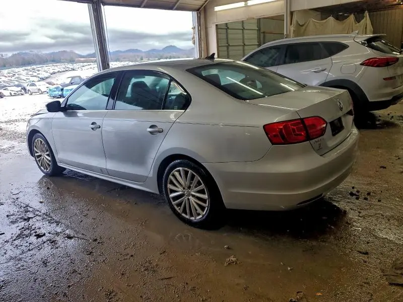 2011 VOLKSWAGEN JETTA SEL  