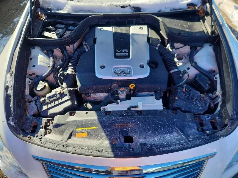 2015 INFINITI Q40   
