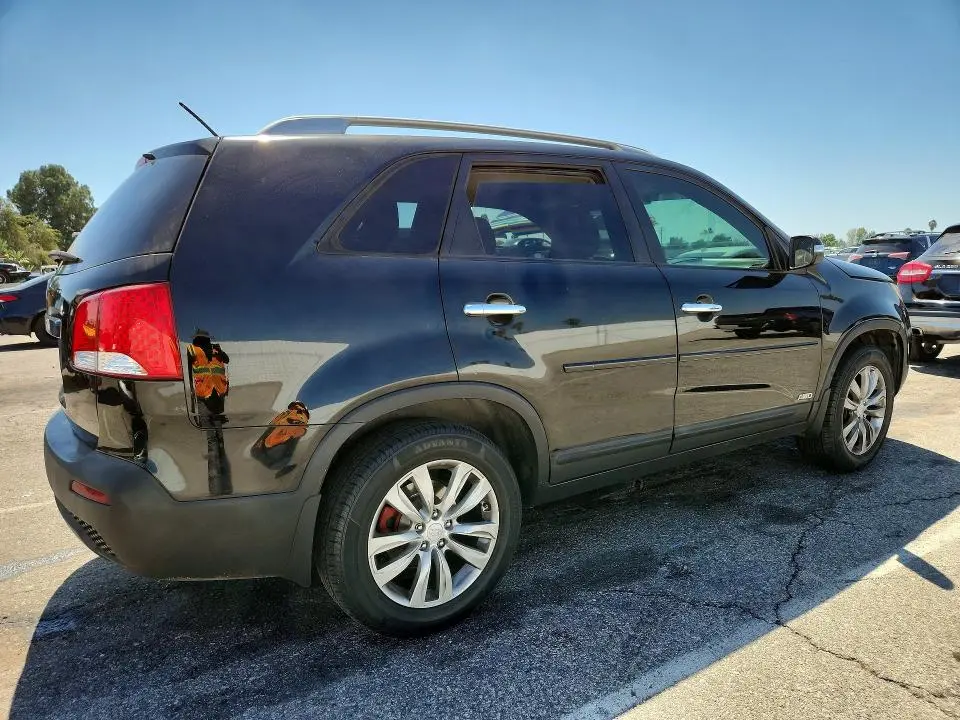 2011 KIA SORENTO LX  
