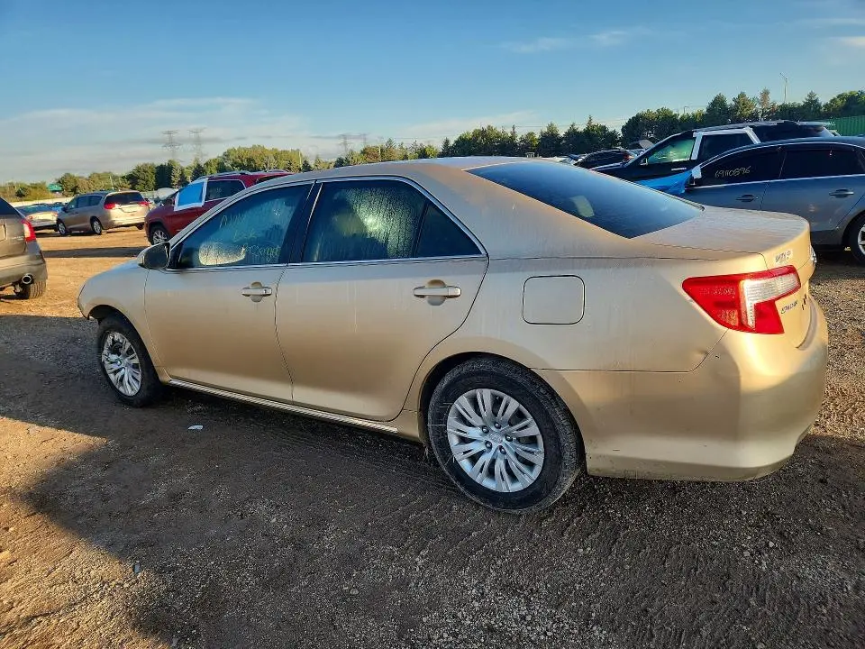 2012 TOYOTA CAMRY LE  