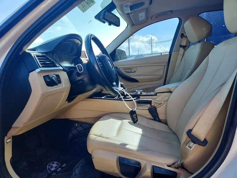 2014 BMW 320 I  