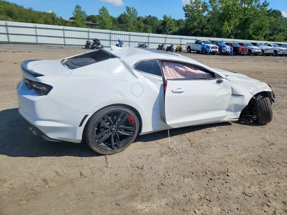 2021 CHEVROLET CAMARO LZ  