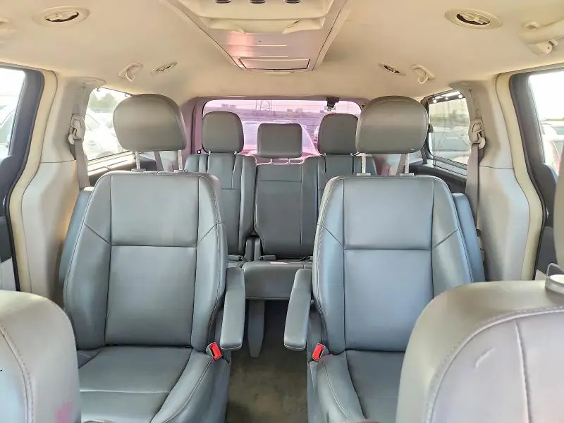 2011 VOLKSWAGEN ROUTAN SE  