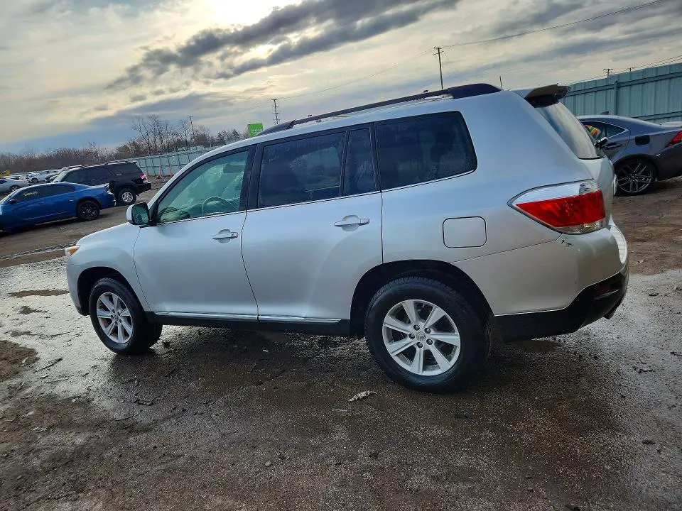 2012 TOYOTA HIGHLANDER BASE  