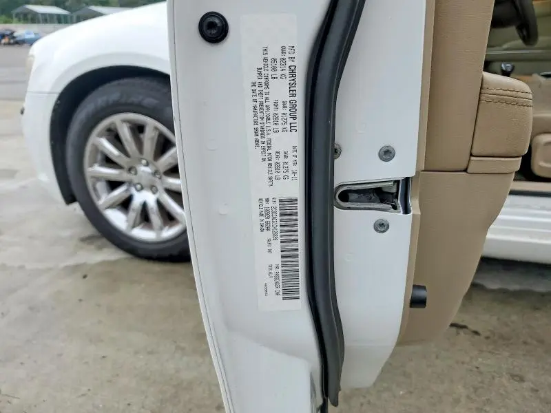 2012 CHRYSLER 300 LIMITED  