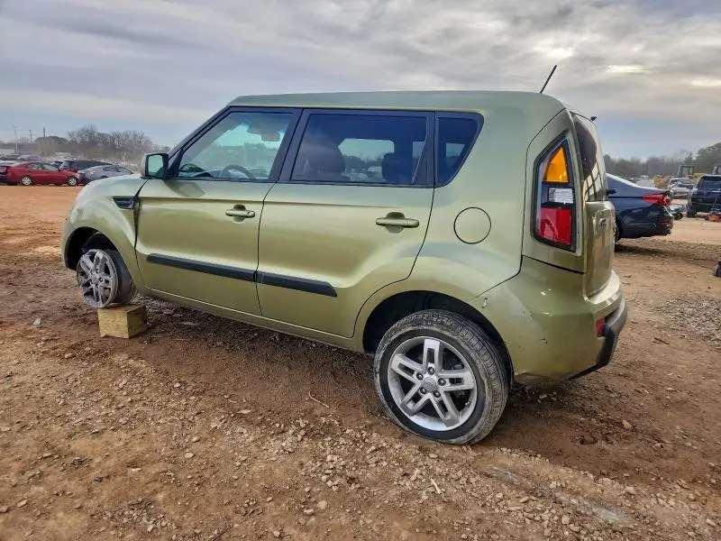 2011 KIA SOUL +  