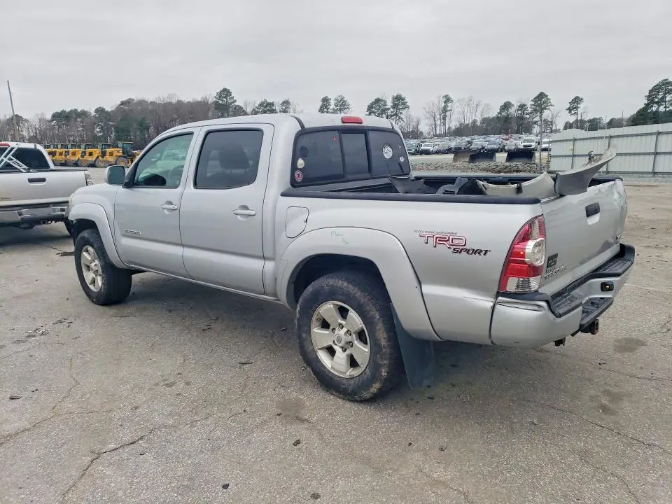 2011 TOYOTA TACOMA V6  