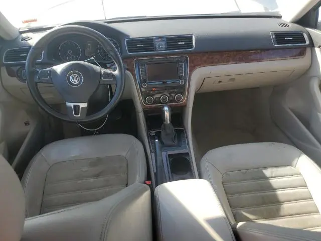 2012 VOLKSWAGEN PASSAT SEL  