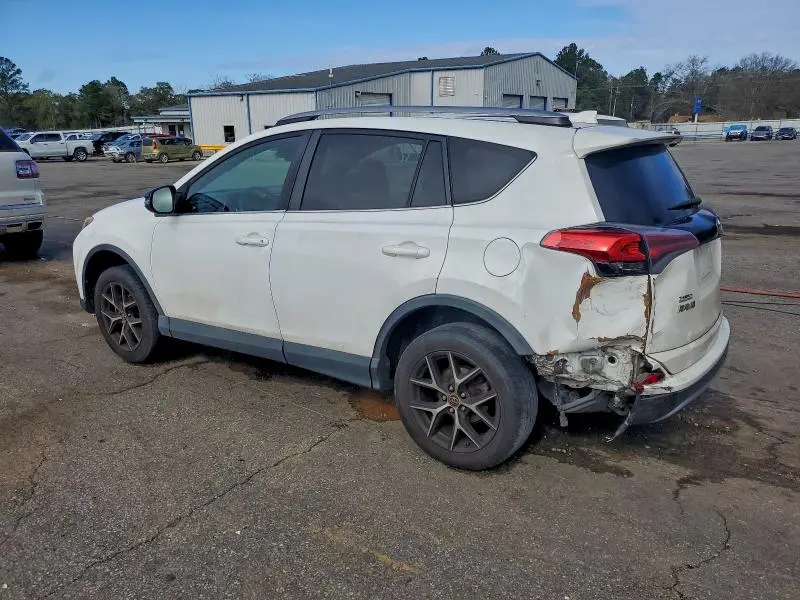 2017 TOYOTA RAV4 SE  