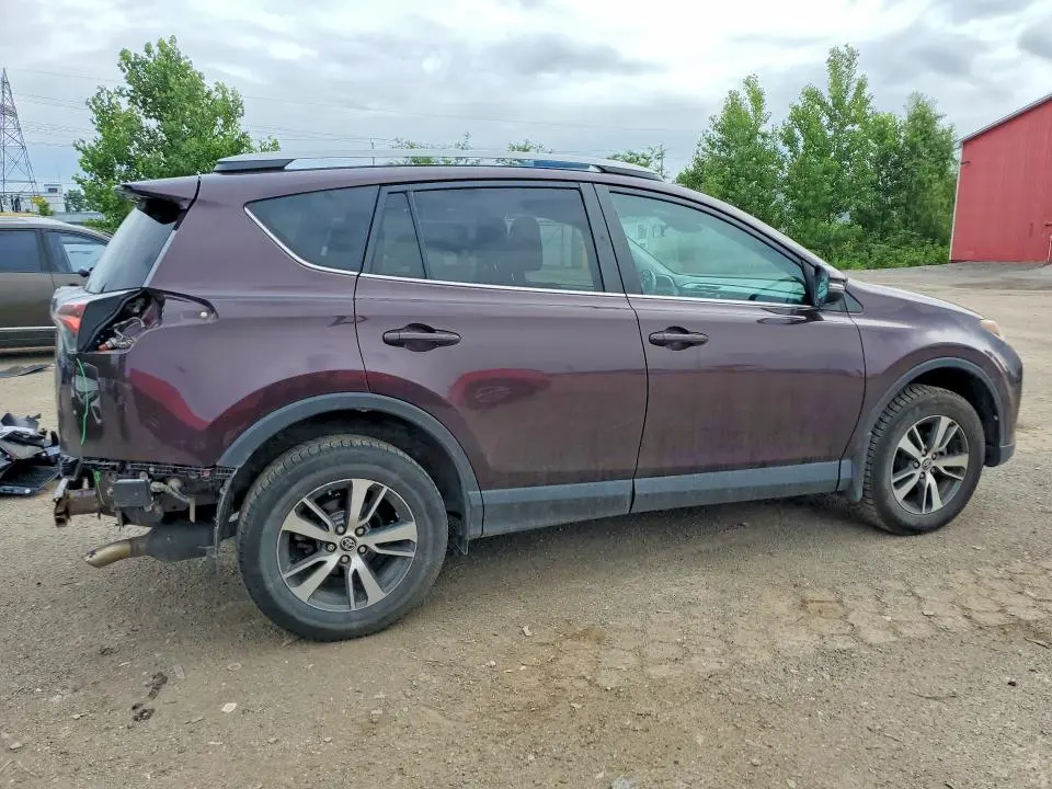 2017 TOYOTA RAV4 XLE  