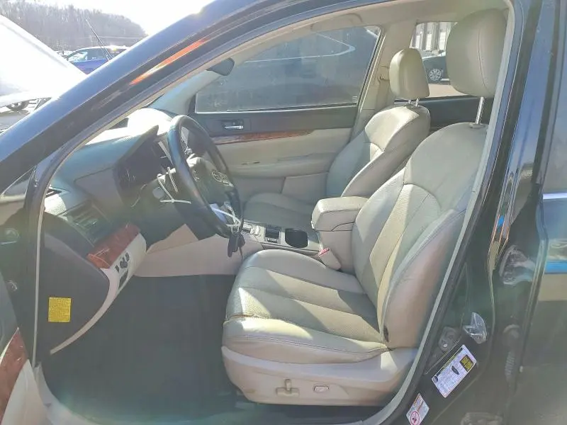 2010 SUBARU LEGACY 2.5I LIMITED  