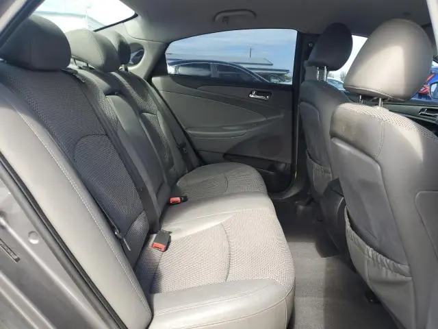 2011 HYUNDAI SONATA SE  