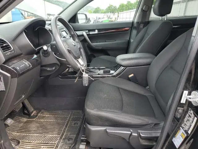 2015 KIA SORENTO LX  