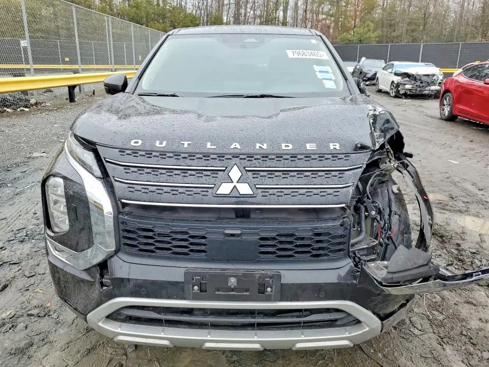 2024 MITSUBISHI OUTLANDER SE  