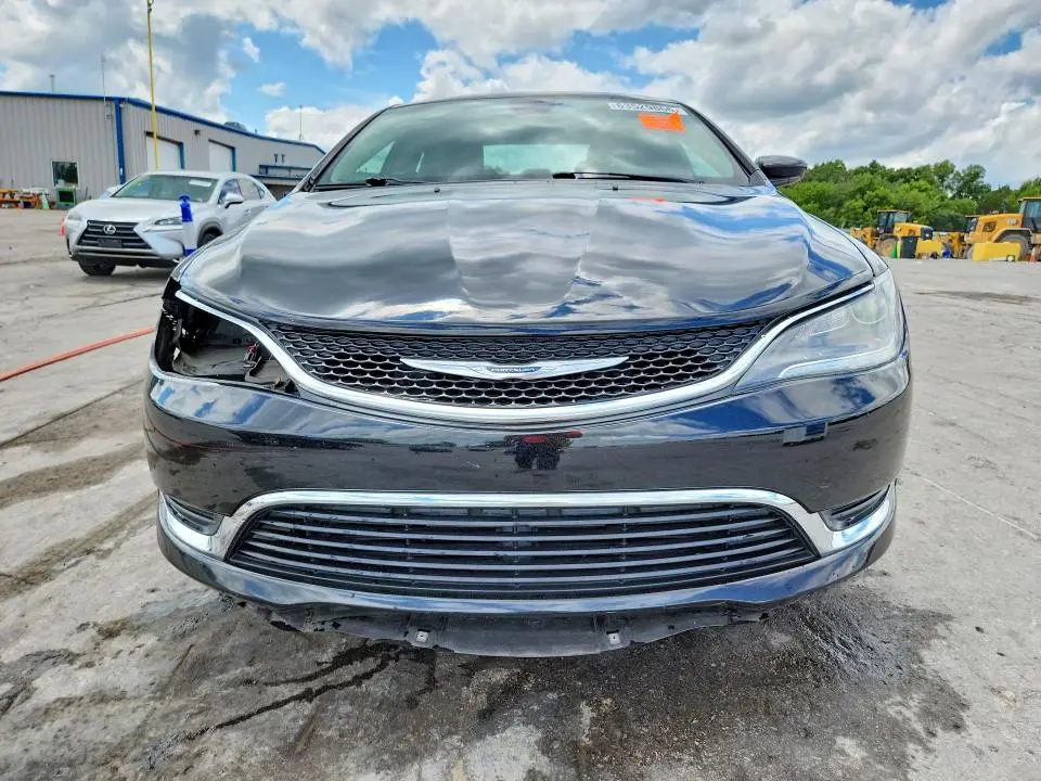 2017 CHRYSLER 200 LIMITED  