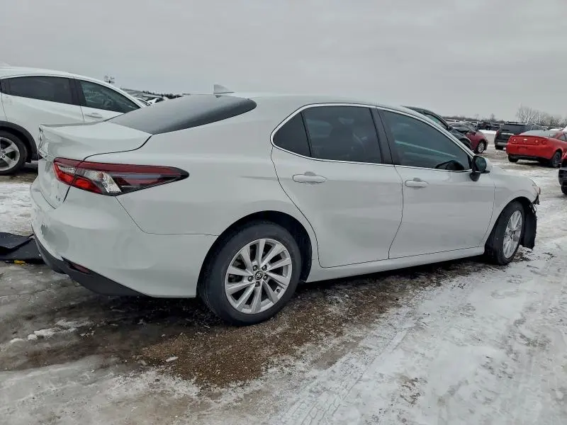 2022 TOYOTA CAMRY LE  