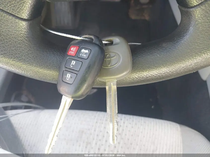 2012 TOYOTA CAMRY LE