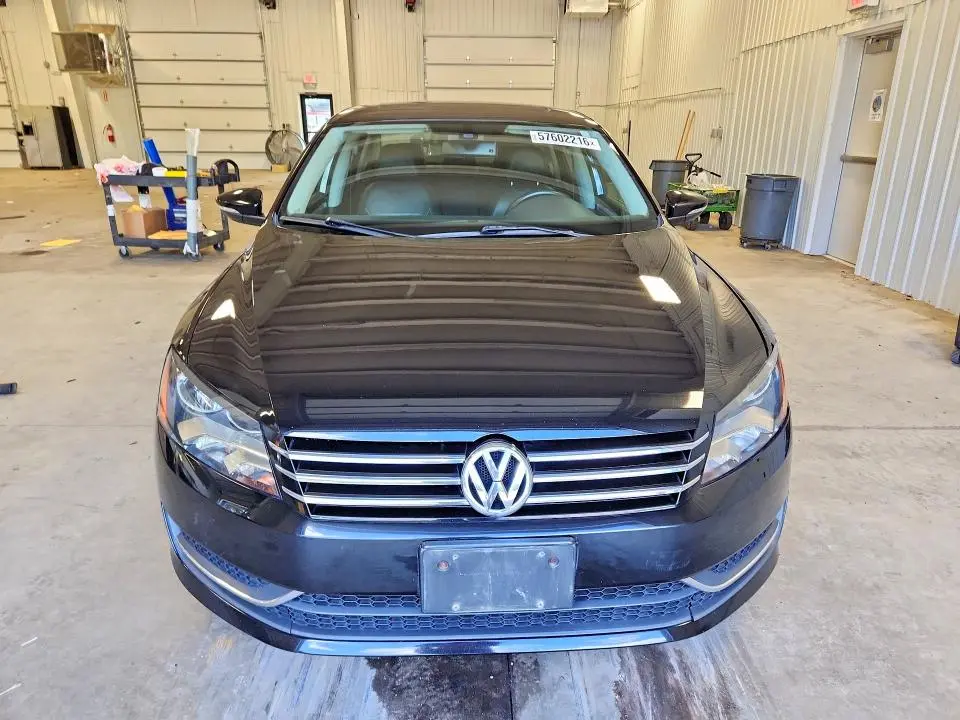 2012 VOLKSWAGEN PASSAT SE  