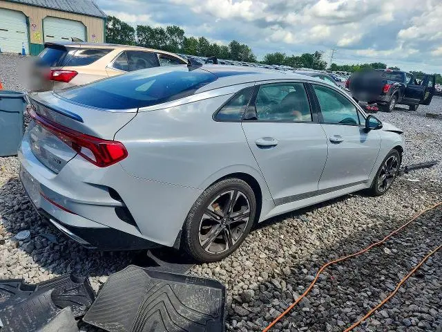 2021 KIA K5 GT LINE  