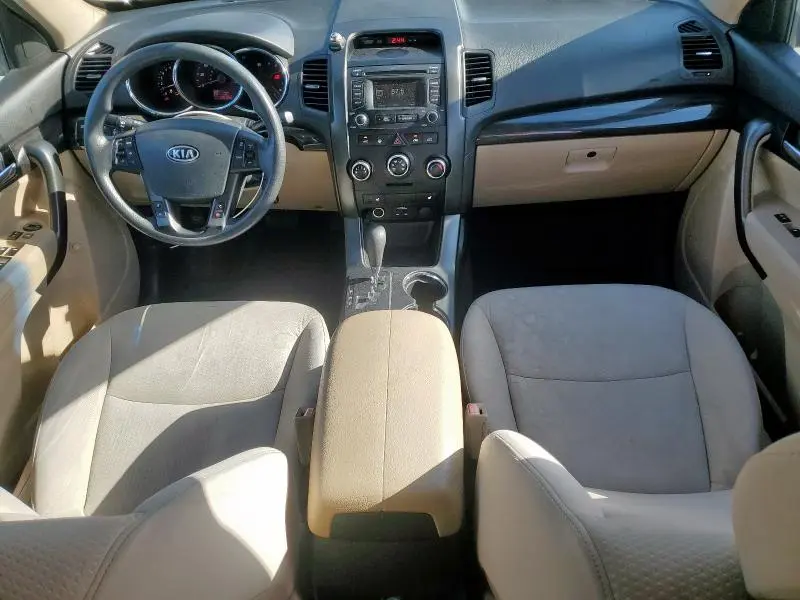 2013 KIA SORENTO LX