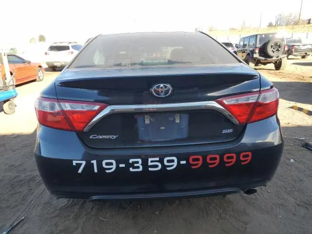 2016 TOYOTA CAMRY SE  