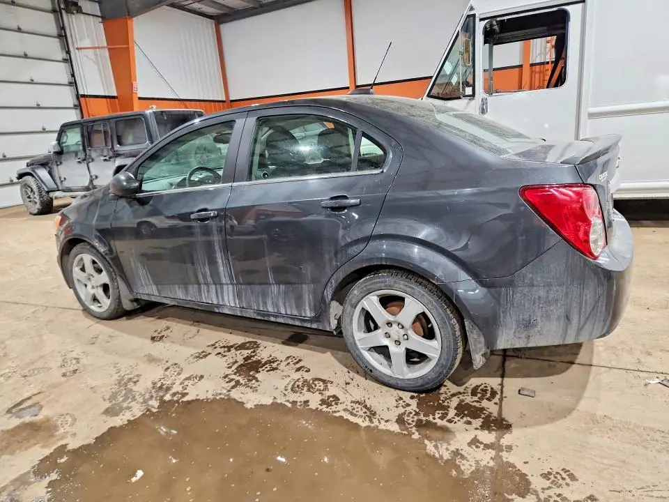 2016 CHEVROLET SONIC LT  