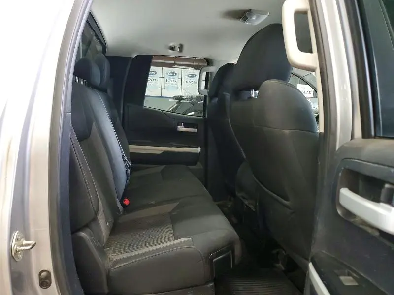 2015 TOYOTA TUNDRA SR5  