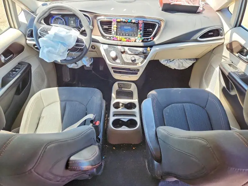 2019 CHRYSLER PACIFICA L  