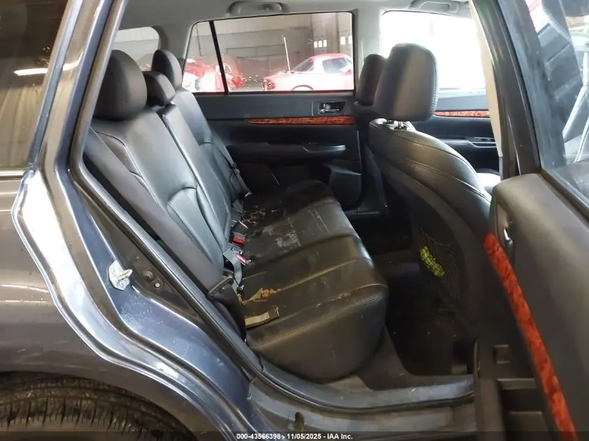 2010 SUBARU OUTBACK 2.5I LIMITED