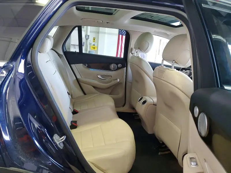 2019 MERCEDES-BENZ GLC 300 4MATIC  