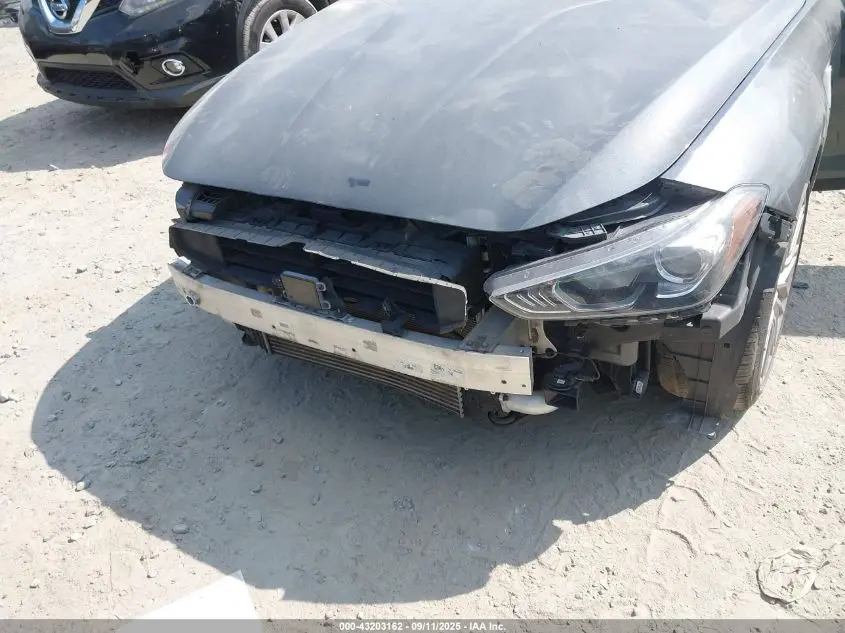 2020 GENESIS G70 2.0T RWD