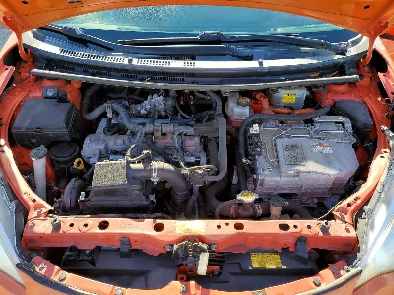 2013 TOYOTA PRIUS C TWO  