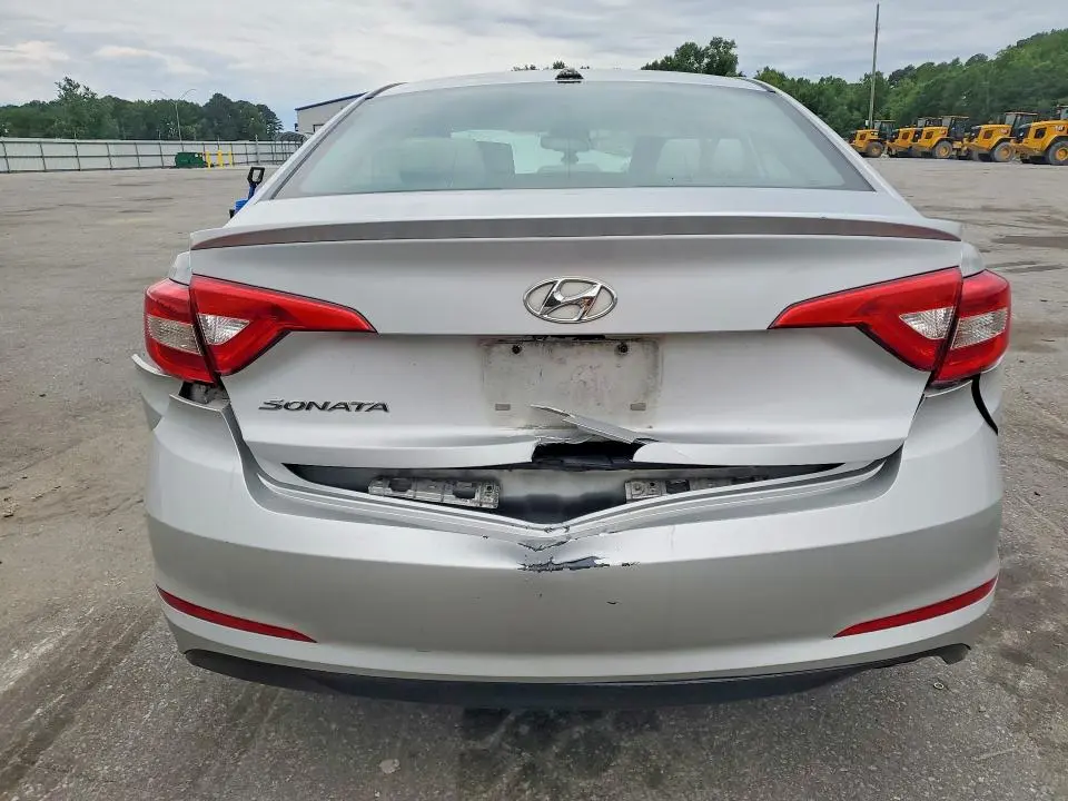 2016 HYUNDAI SONATA SE  