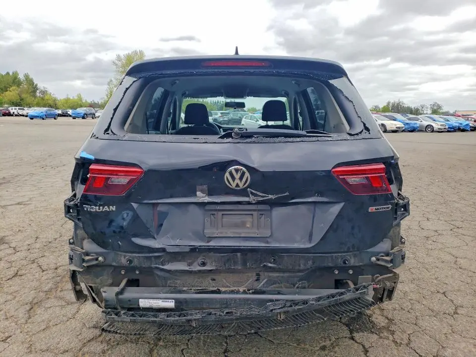 2021 VOLKSWAGEN TIGUAN S  