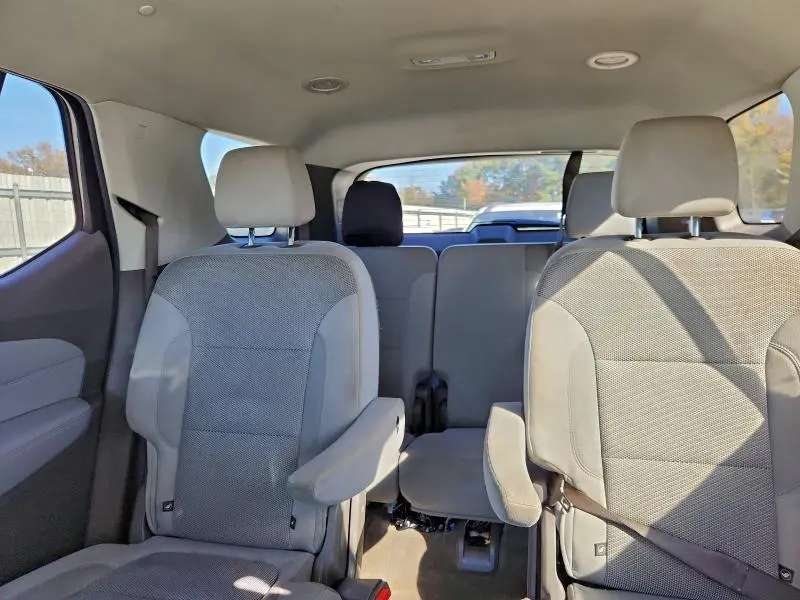 2019 CHEVROLET TRAVERSE LT  