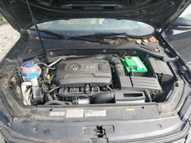 2017 VOLKSWAGEN PASSAT R-LINE