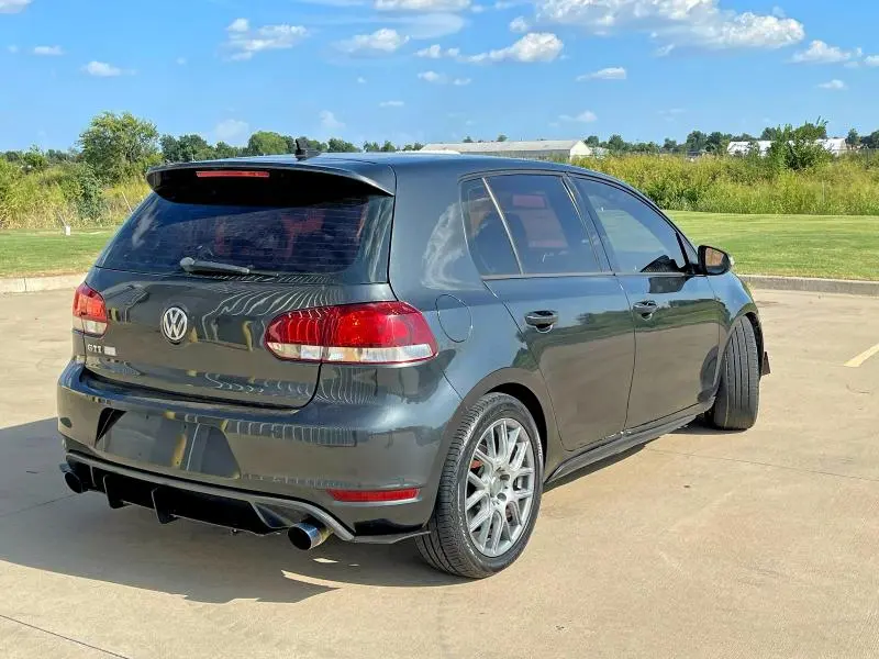 2013 VOLKSWAGEN GTI   