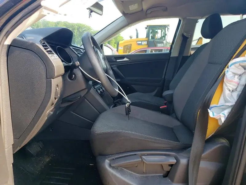 2021 VOLKSWAGEN TIGUAN S  