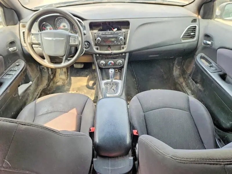 2012 CHRYSLER 200 LX  