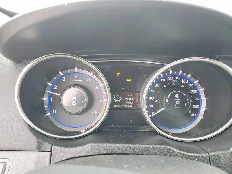 2011 HYUNDAI SONATA GLS  