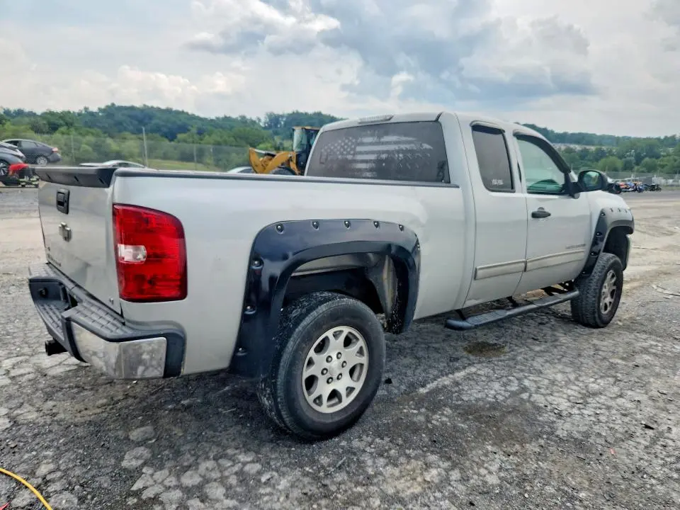 2010 CHEVROLET SILVERADO K1500 LT  